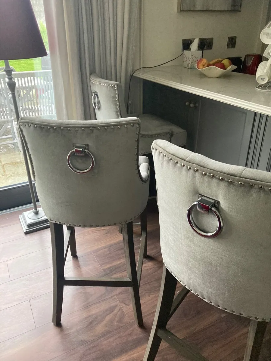 Bar/Island  Stools - Image 4