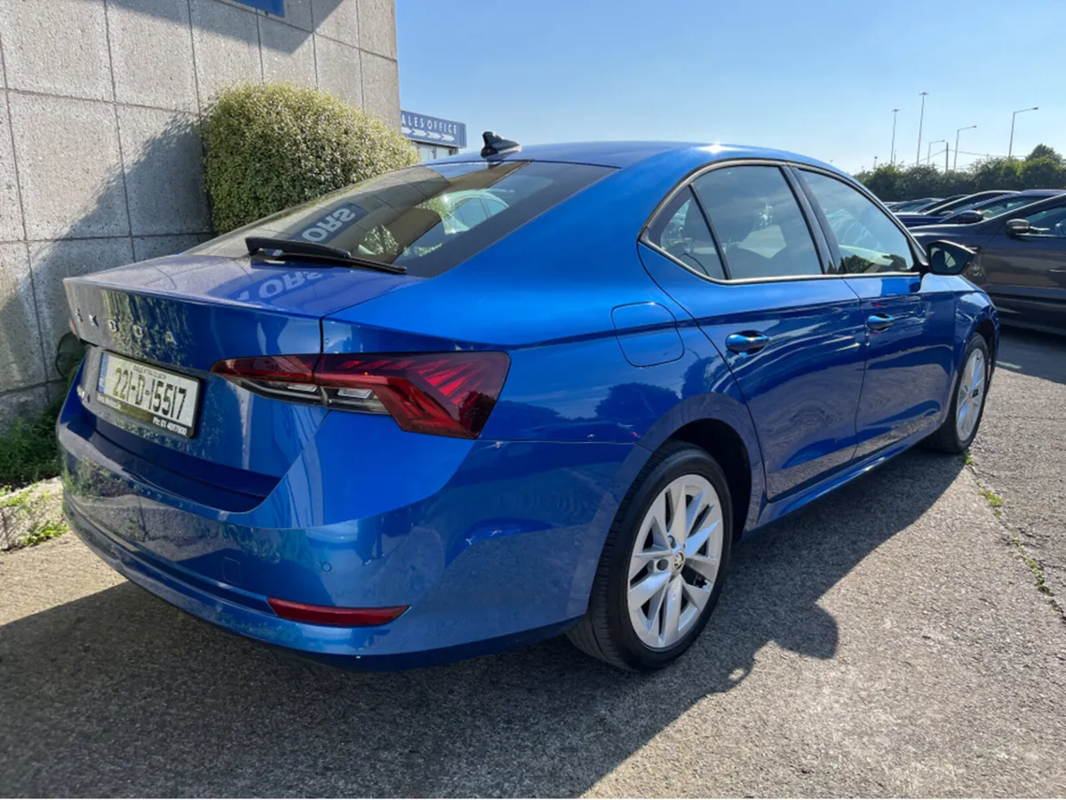 Skoda Octavia AMBITION 2.0 TDI DIESEL //WINTER SAL - Image 4