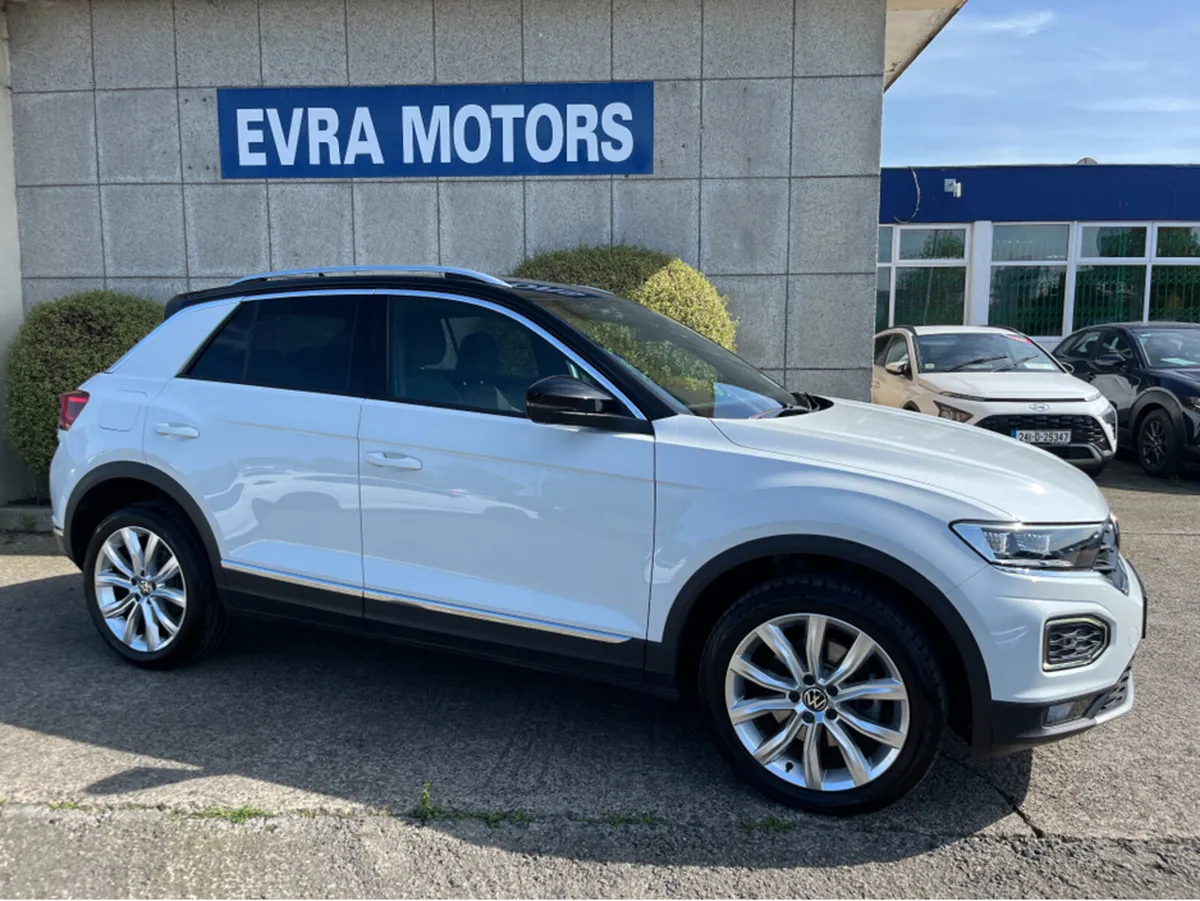 Volkswagen T-Roc SPORT AUTOMATIC 2.0 DIESEL //HIGH - Image 2