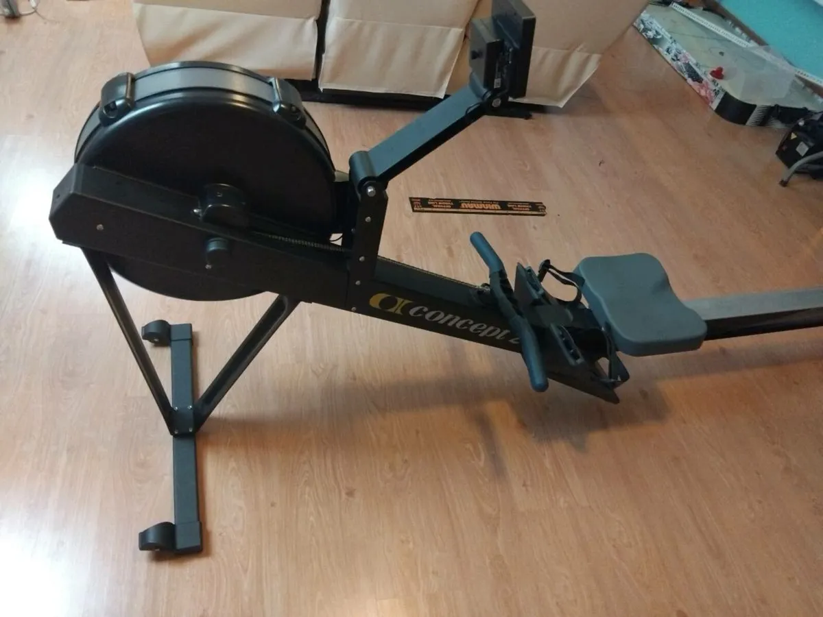 Concept 2 rowing machine - Image 3