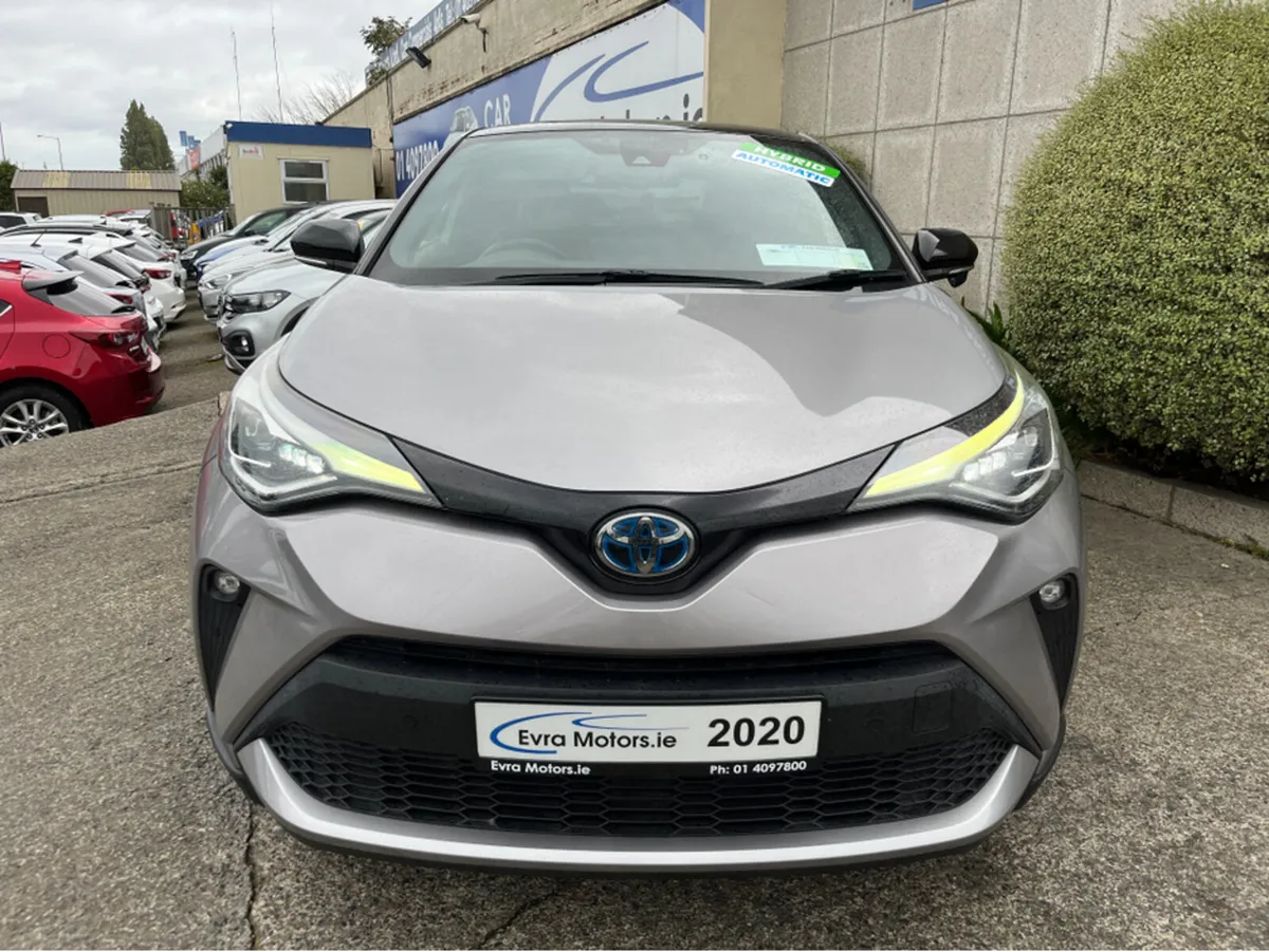 Toyota C-HR SOL HYBRID AUTOMATIC 1.8 PETROL //HIGH - Image 2