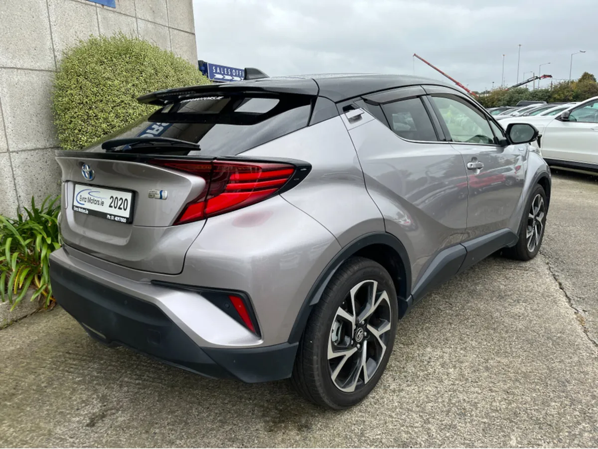 Toyota C-HR SOL HYBRID AUTOMATIC 1.8 PETROL //HIGH - Image 4