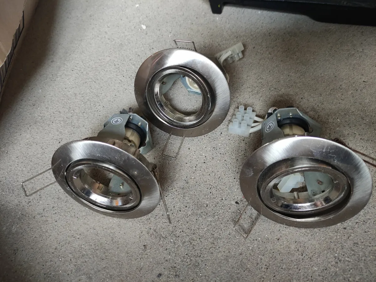 New silver wall /ceiling spotlights 14 each - Image 3