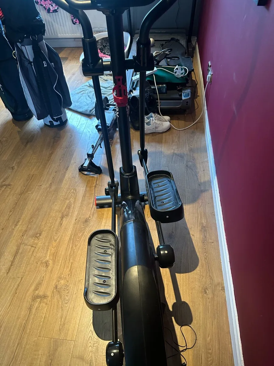 Reebok Cross Trainer One GX50 - Image 1