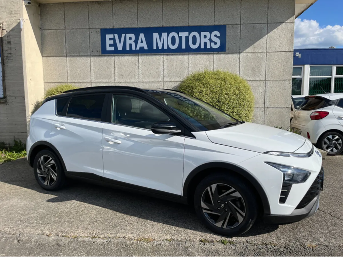 Hyundai Bayon EXECUTIVE 2-TONE 1.2 PETROL //HIGH S - Image 3