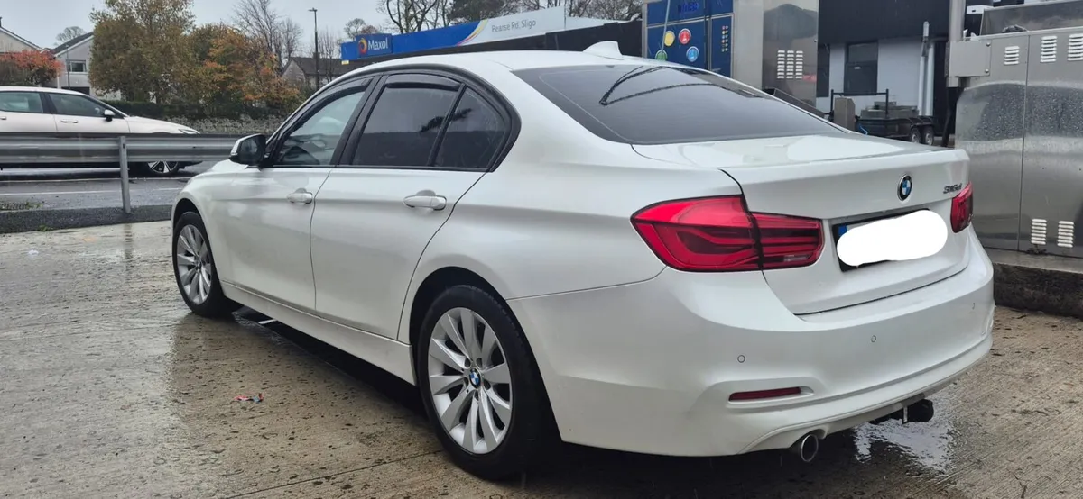BMW 316D (LOW MILEAGE) MINT CONDITION - Image 4