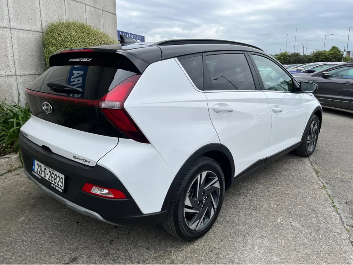Hyundai Bayon EXECUTIVE 2-TONE 1.2 PETROL - Image 4