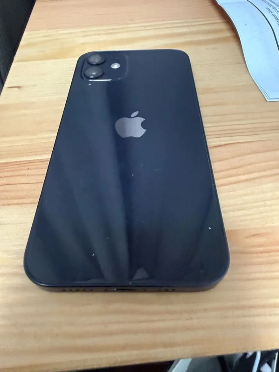 iPhone 12 - Image 2