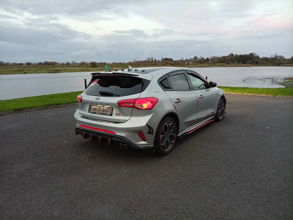 FORD FOCUS 211' ST-LINE X SPORT EDITION (€17,500) - Image 1