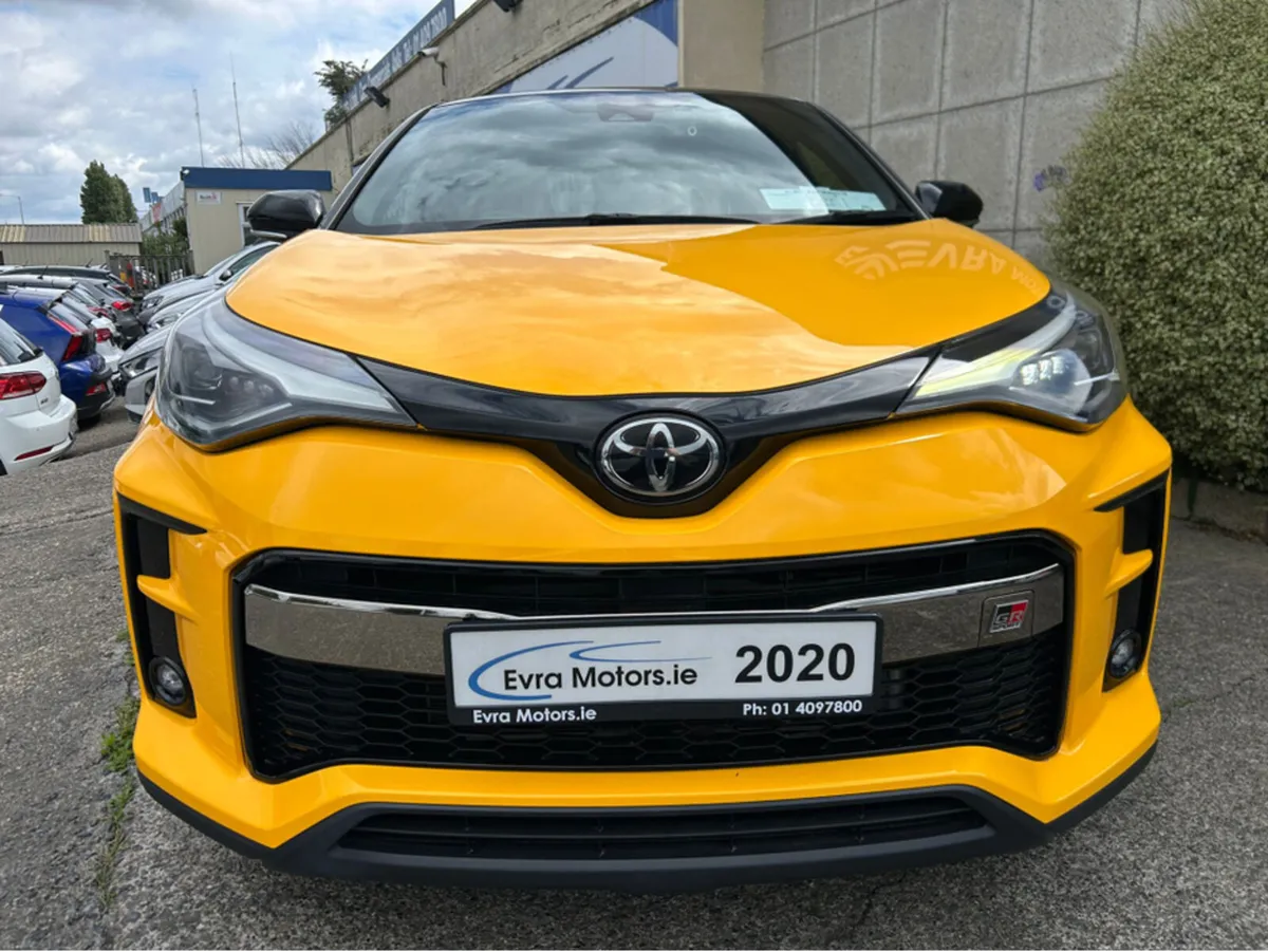 Toyota C-HR GR AUTOMATIC HYBRID 1.8 PETROL //HIGH - Image 2