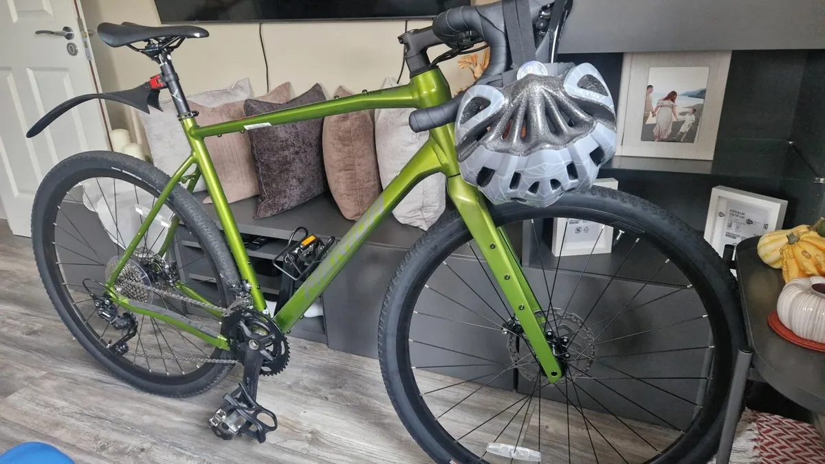 Merida Silex 400 Gravel Bike - Image 1