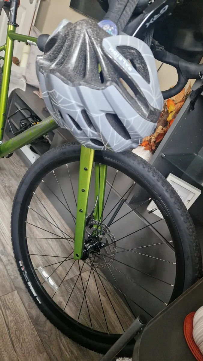 Merida Silex 400 Gravel Bike - Image 3