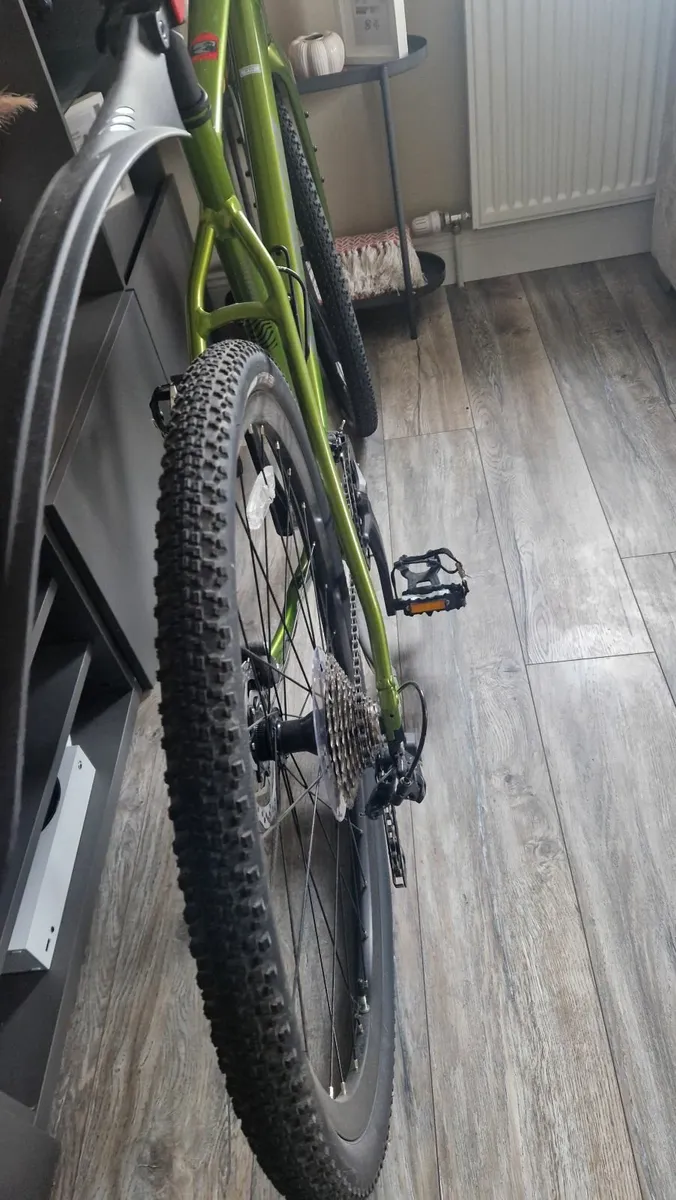 Merida Silex 400 Gravel Bike - Image 4