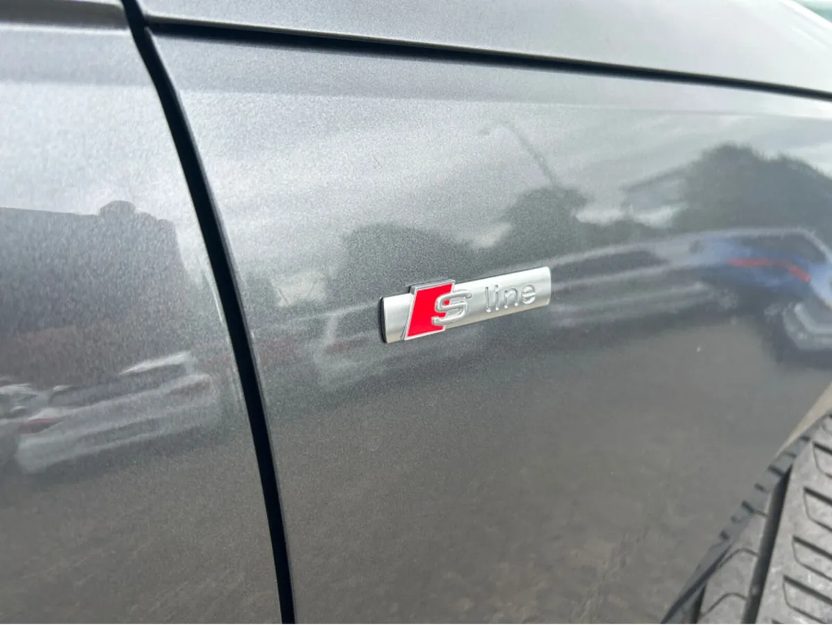 Audi A4 ESTATE S-LINE AUTOMATIC 2.0 PETROL //HIGH - Image 4