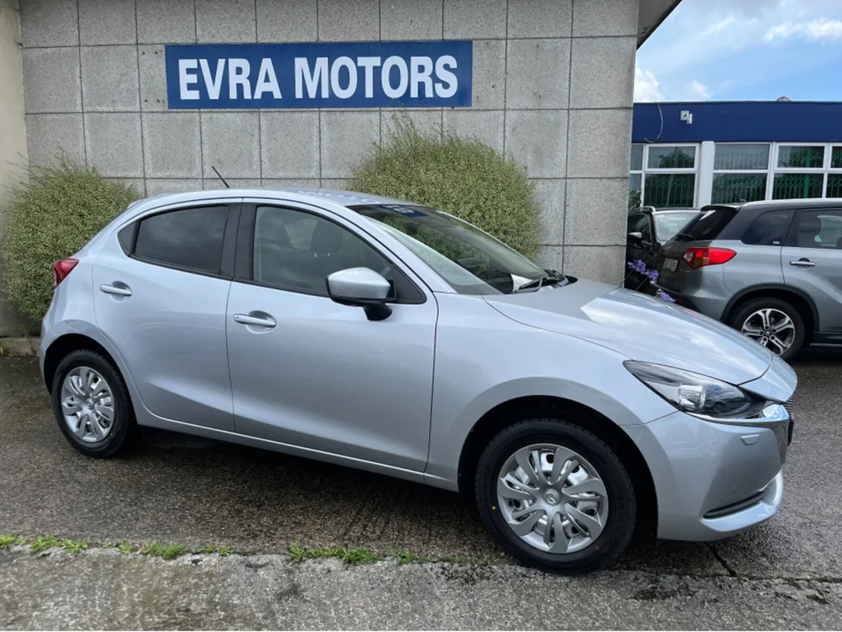 Mazda Mazda2 AUTOMATIC AWD 1.5 PETROL //REVERSE CA - Image 2