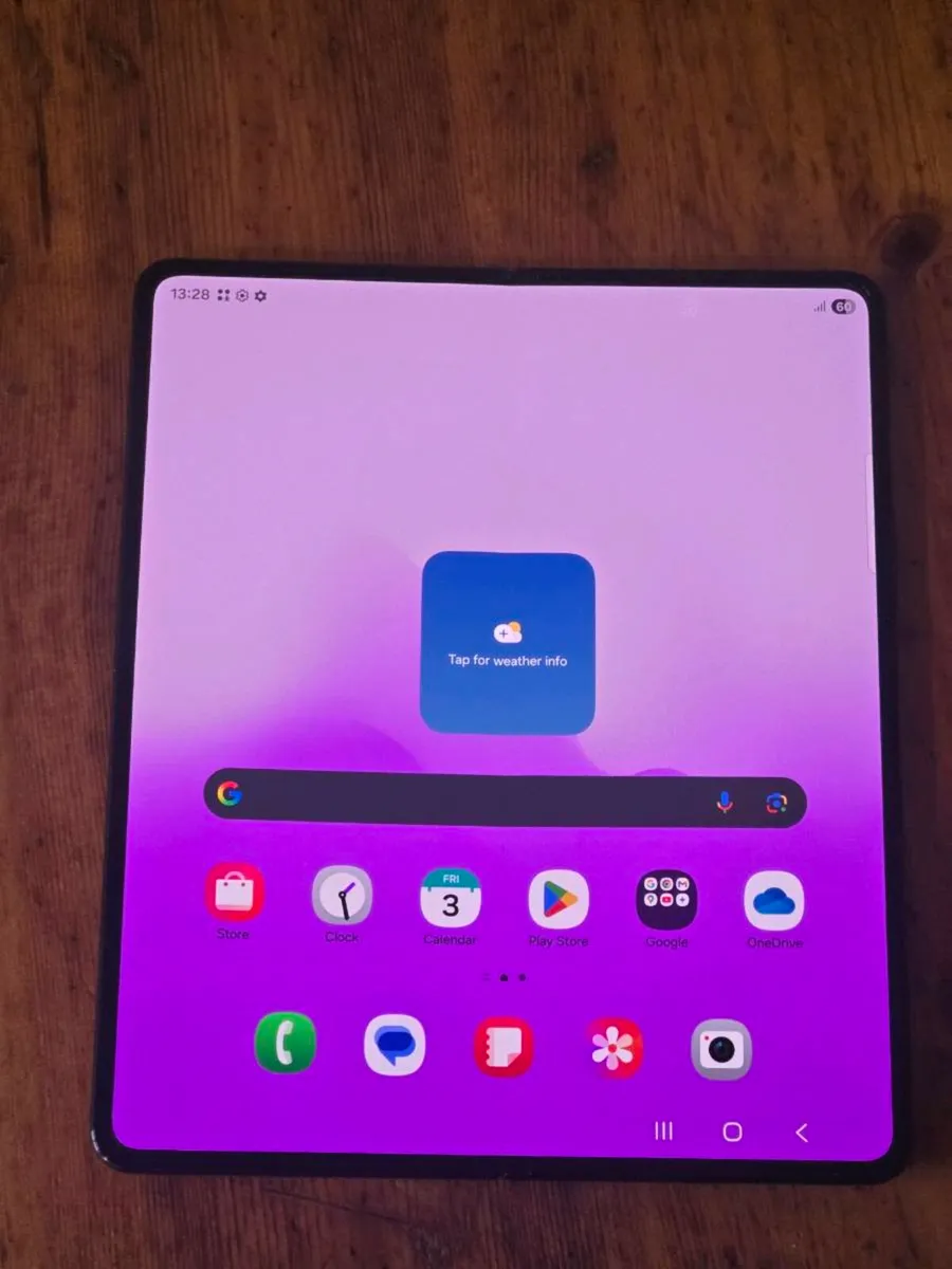 Samsung Z Fold 4 - Image 1