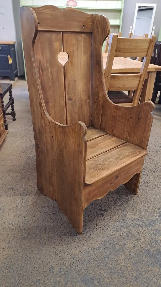 Vintage pine lambing chair, pew - Image 4