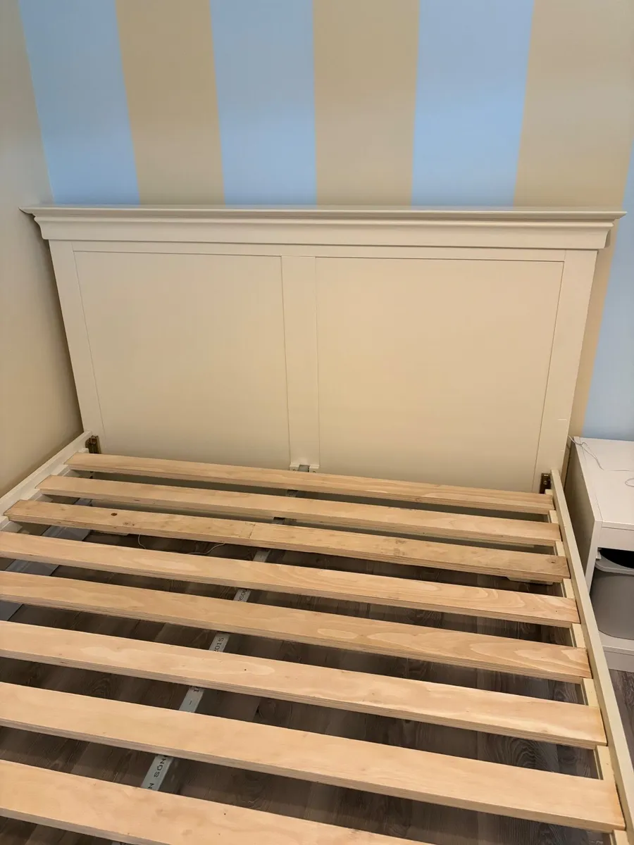 Double bed frame - Image 1