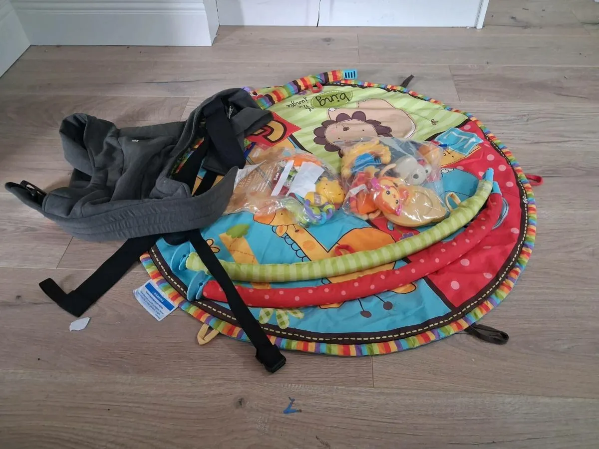 Baby playmats, sling, car mirror - Image 2