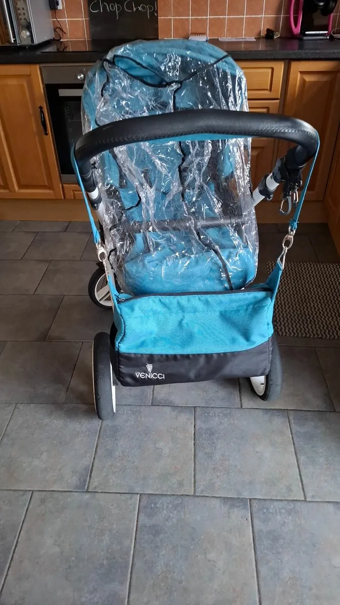 Venicci Pram,buggy and nappy bag - Image 2