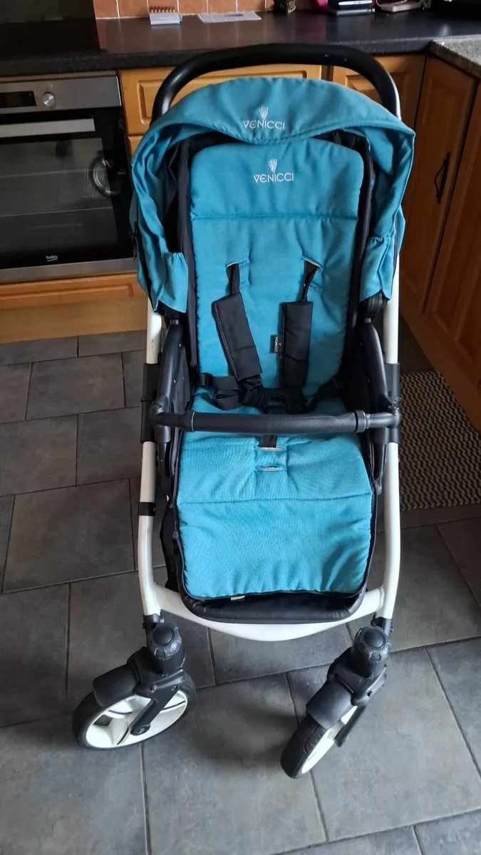 Venicci Pram,buggy and nappy bag - Image 3