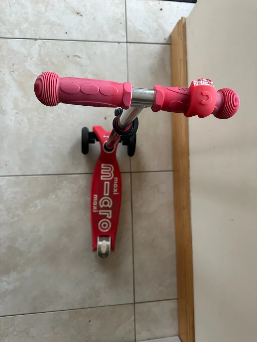 Micro Maxi Scooter - Image 4