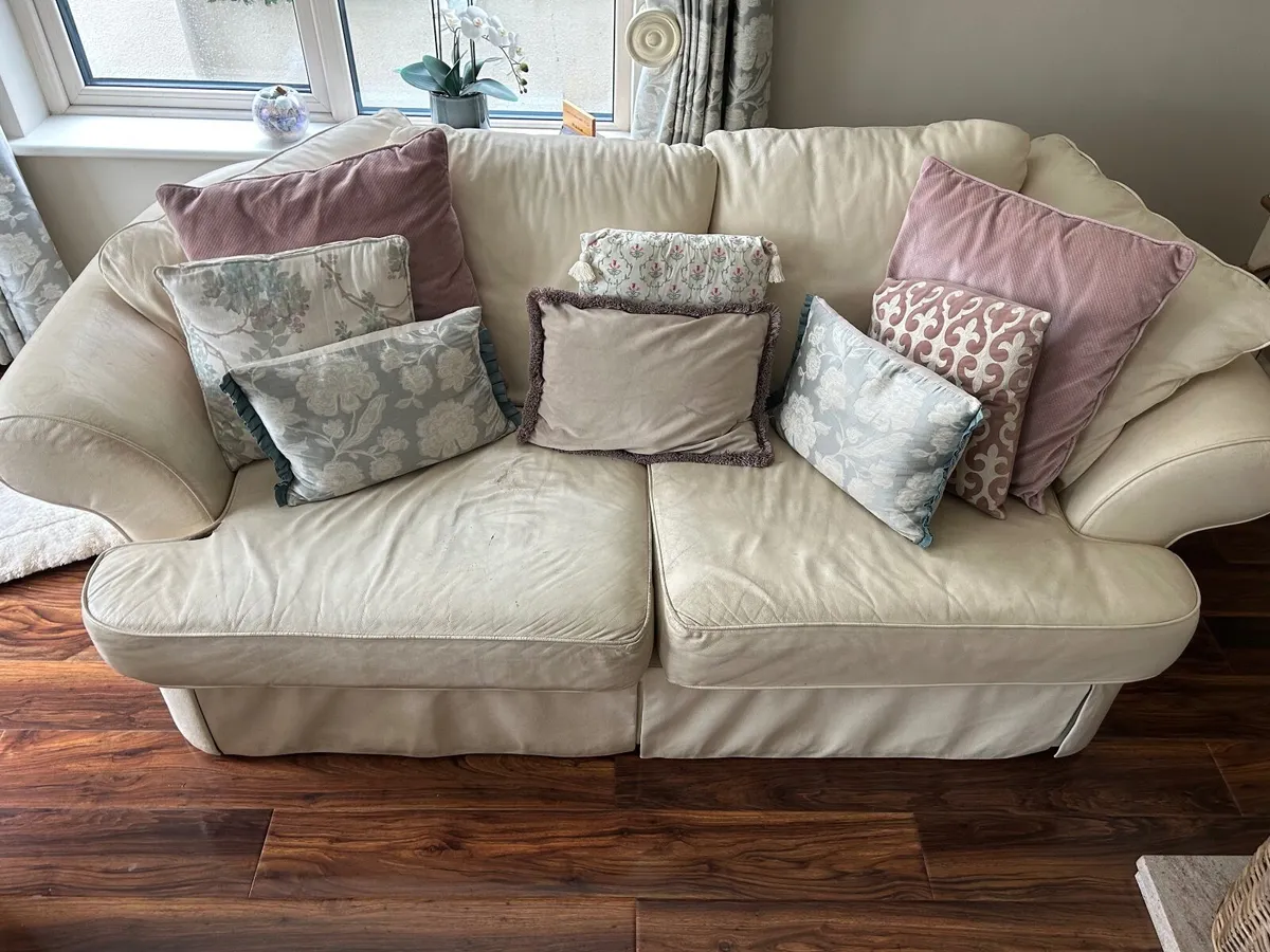Cream leather sofa set - Image 1