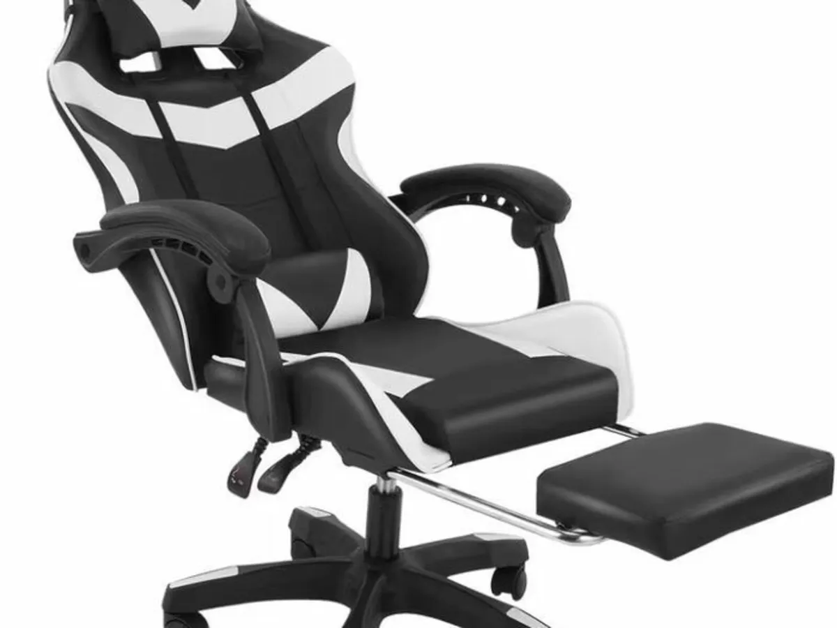Ergonomic Gaming Chair with Footrest - Image 1