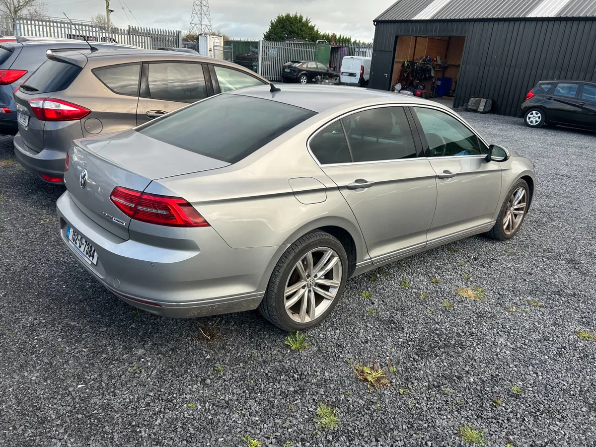 Volkswagen Passat Auto Hi spec 2015 - Image 4