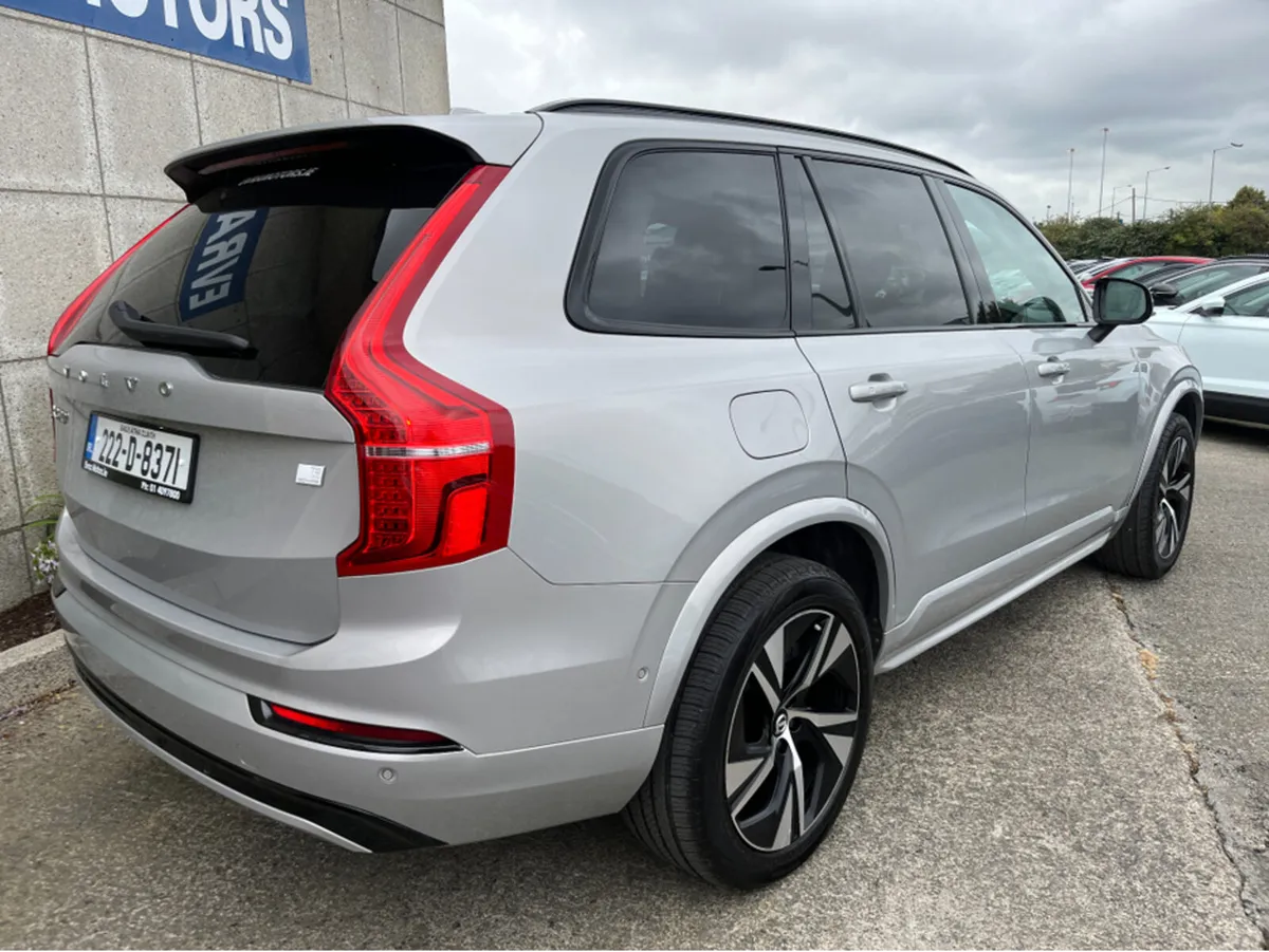 Volvo XC90 T8 PHEV PLUS DARK 7 SEATER AWD 2.0 PHEV - Image 4
