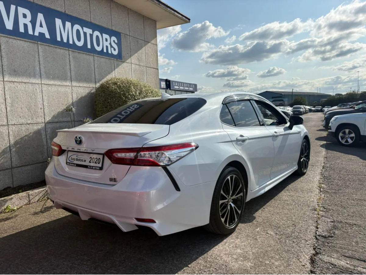 Toyota Camry WS HYBRID AUTOMATIC 2.5 PETROL //HIGH - Image 4