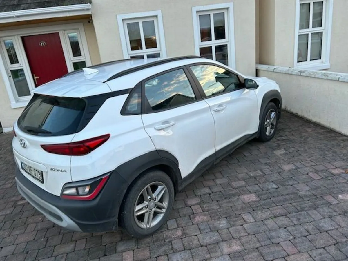 Hyundai KONA 2022 - Image 3