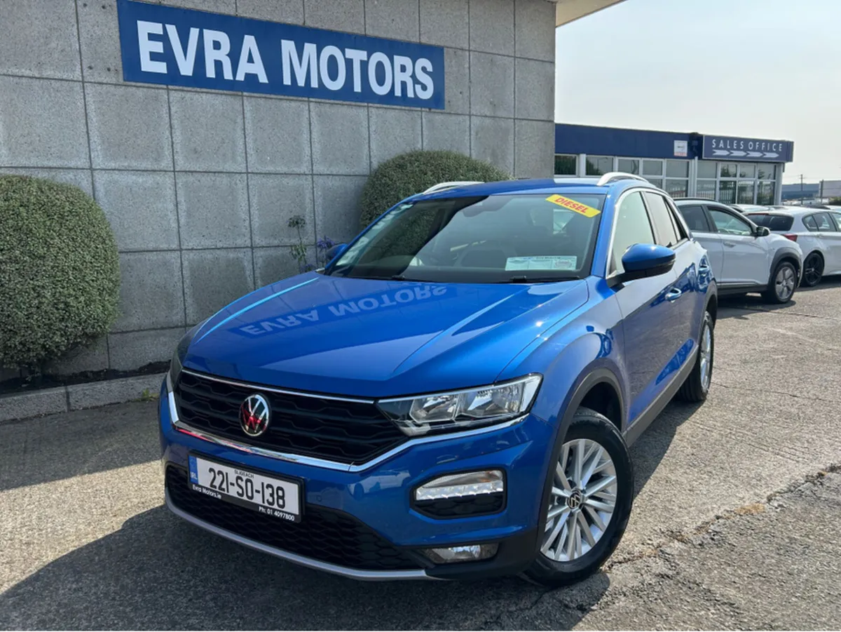 Volkswagen T-Roc DESIGN 2.0 TDI DIESEL - Image 4