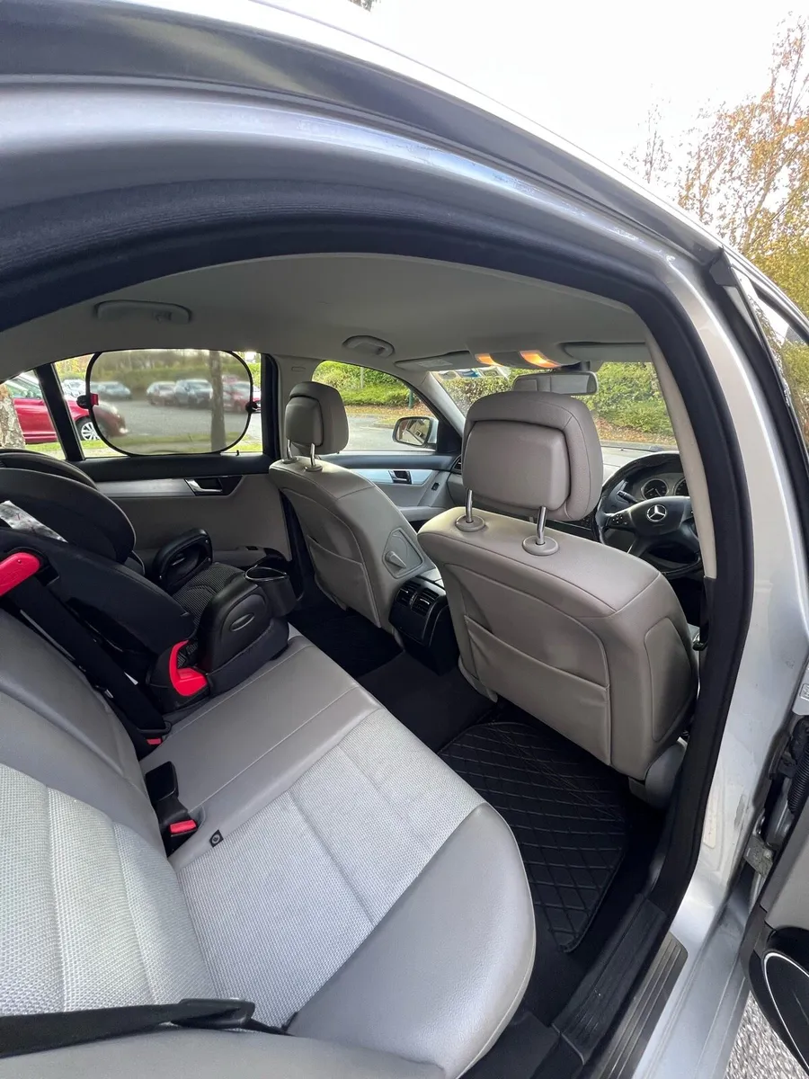 Mercedes c class - Image 2
