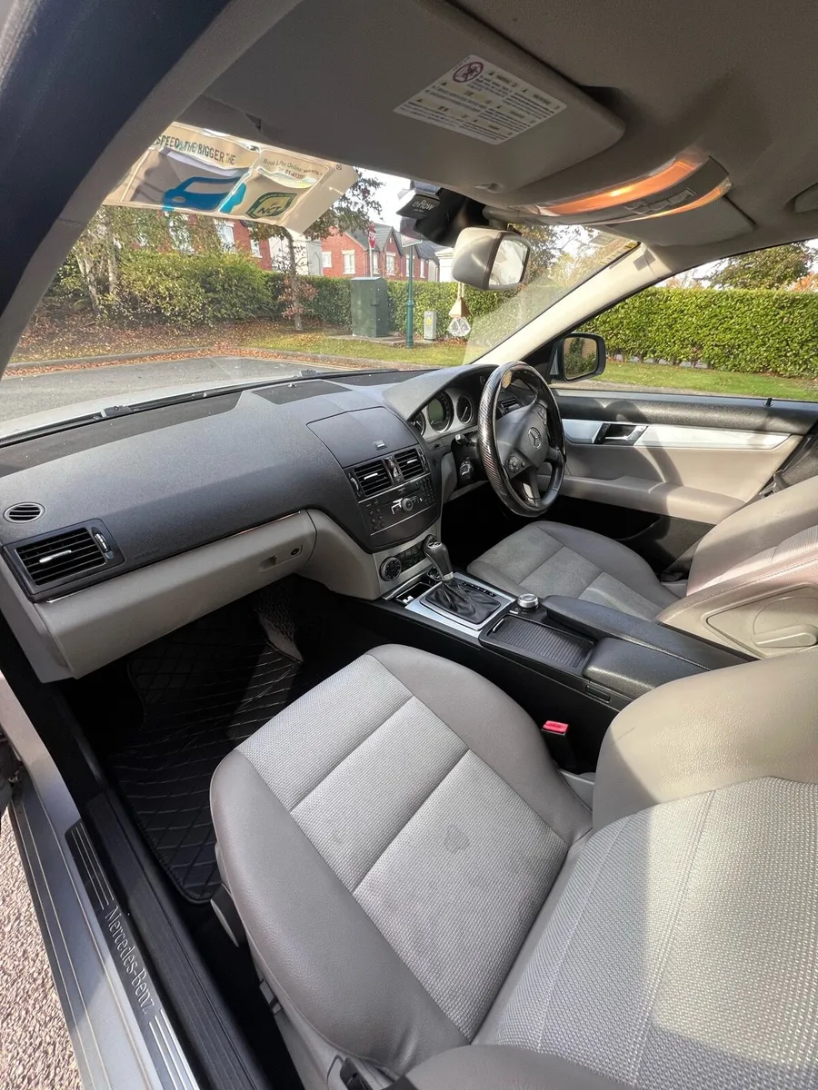 Mercedes c class - Image 4