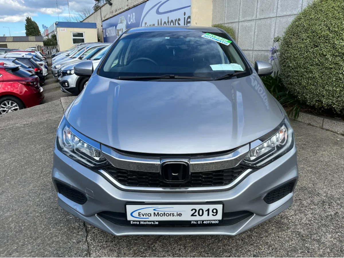 Honda Grace AUTOMATIC HYBRID 1.5 PETROL //LOW MILE - Image 2