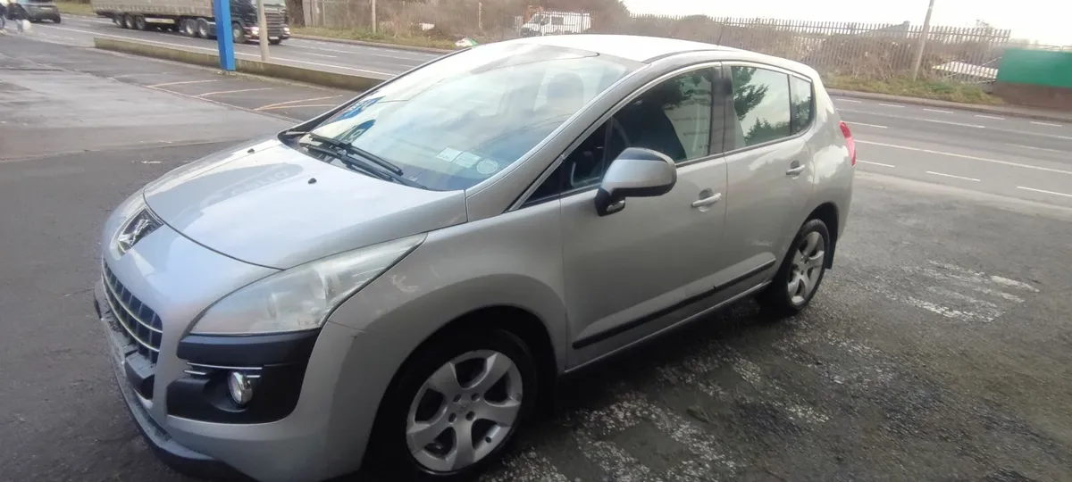 Peugeot 3008 2012 - Image 1
