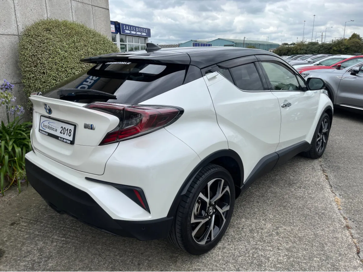 Toyota C-HR SOL HYBRID AUTOMATIC 1.8 PETROL //HIGH - Image 4