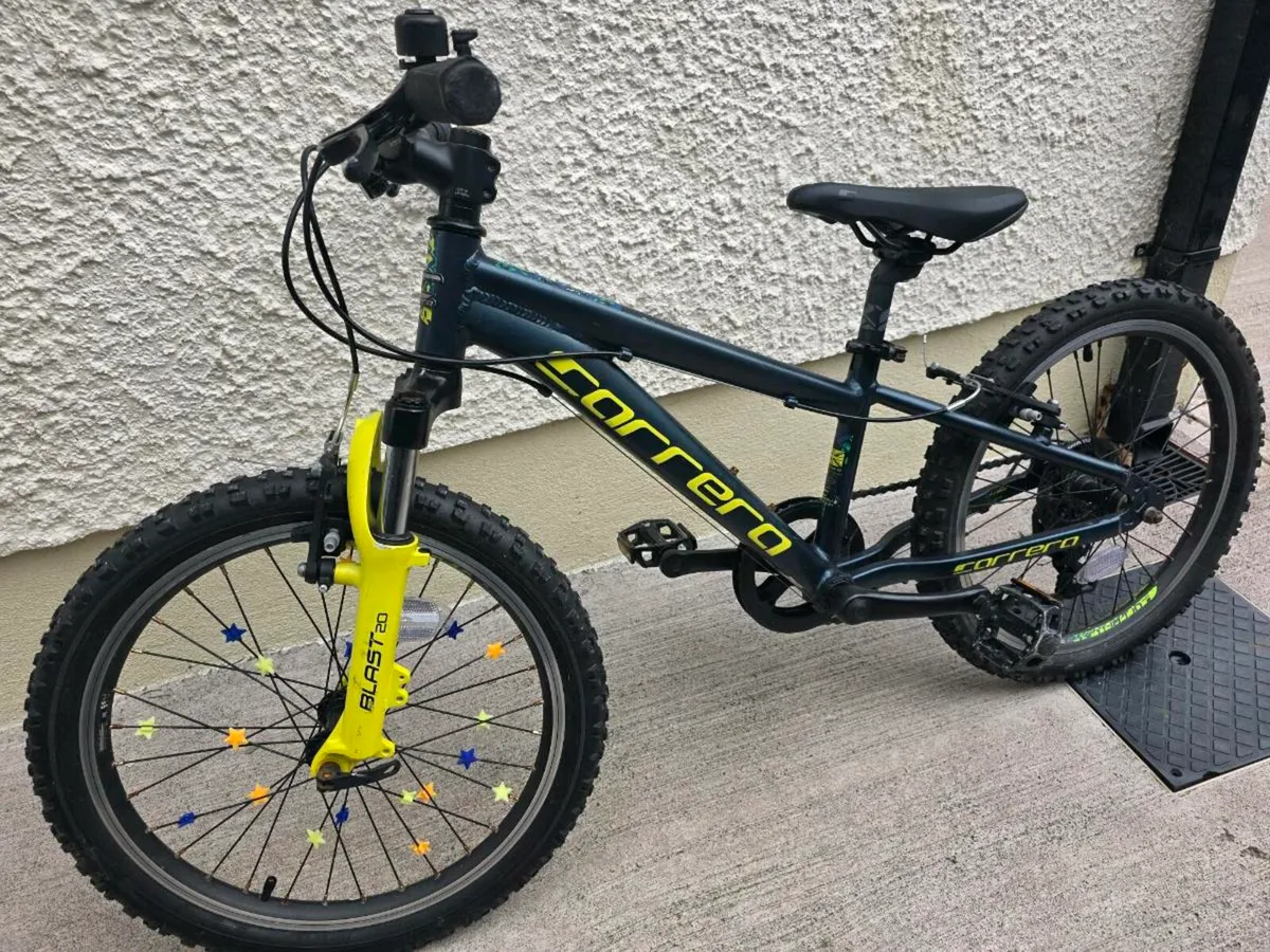 Boys Bike - Carrera Blast 20 - Image 1