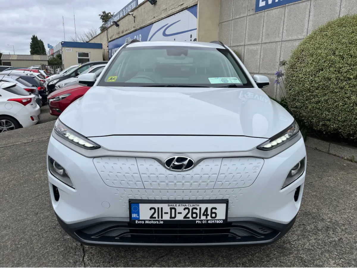 Hyundai KONA KAUAI EV PREMIUM FACELIFT 64KWH //HIG - Image 2