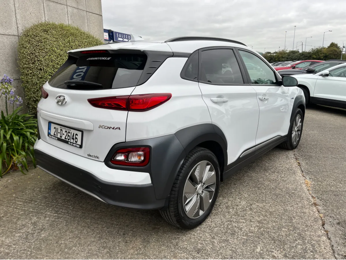 Hyundai KONA KAUAI EV PREMIUM FACELIFT 64KWH //HIG - Image 4