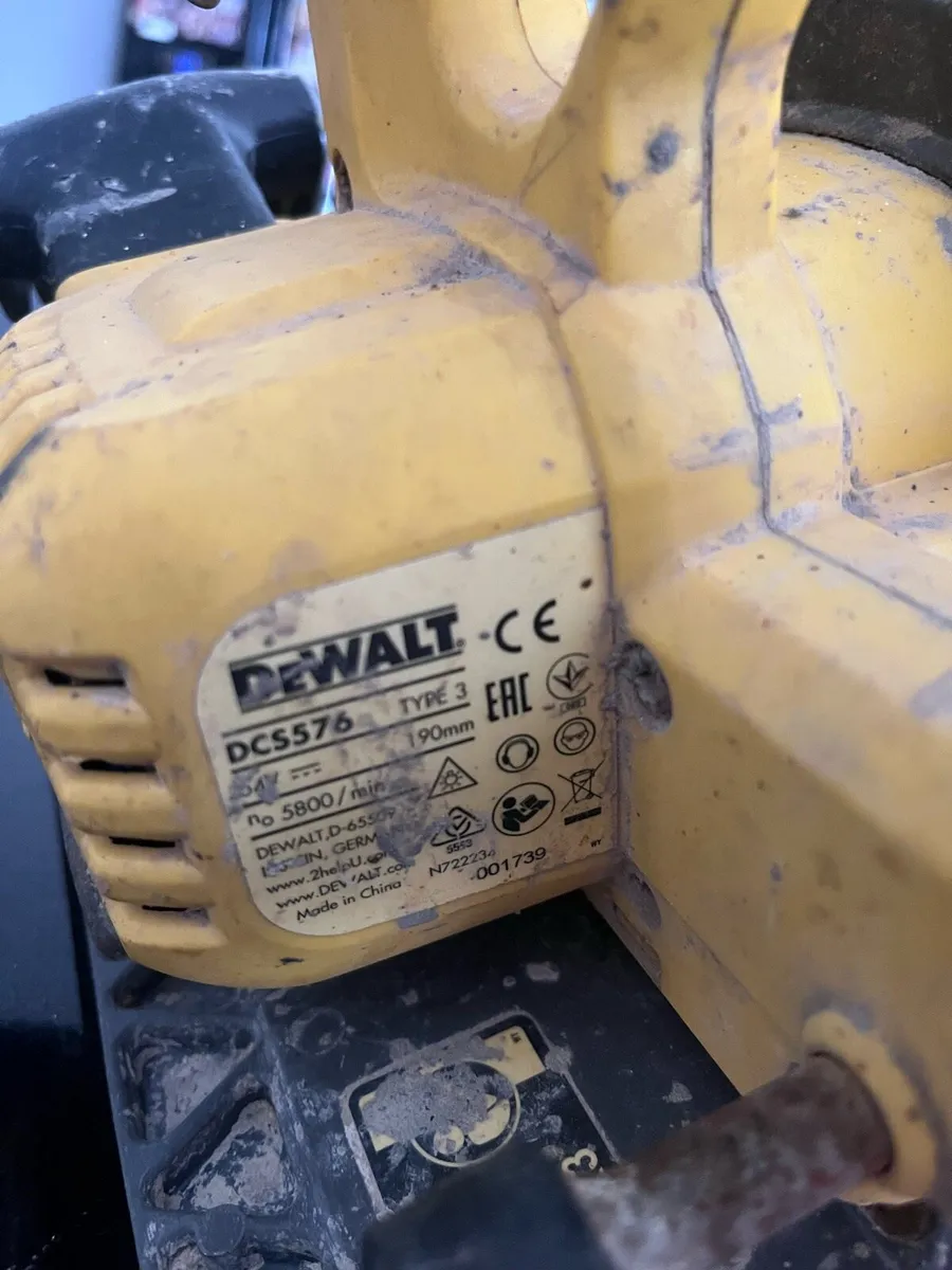 Dewalt 54v saw - Image 4