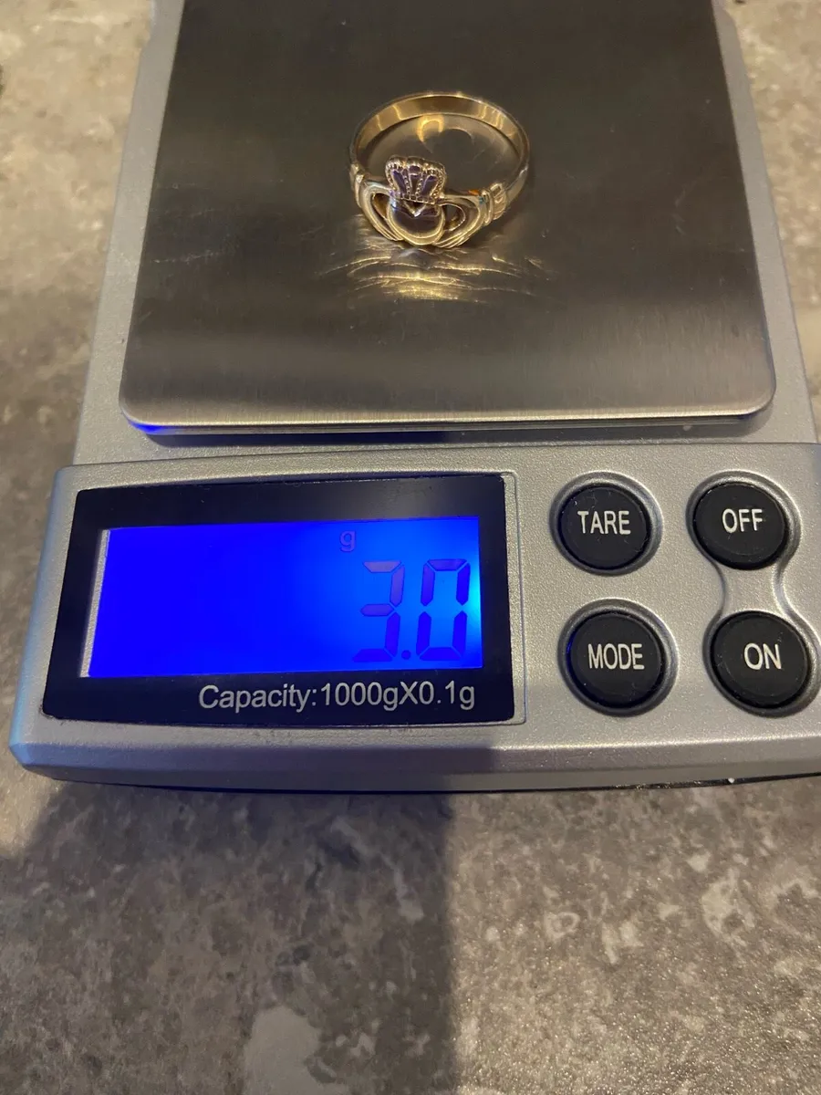 10ct gold Claddagh Ring New - Image 2