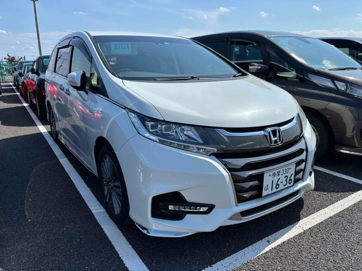 Honda Odyssey 8 SEATER AUTOMATIC 2.0 PETROL HYBRID - Image 1
