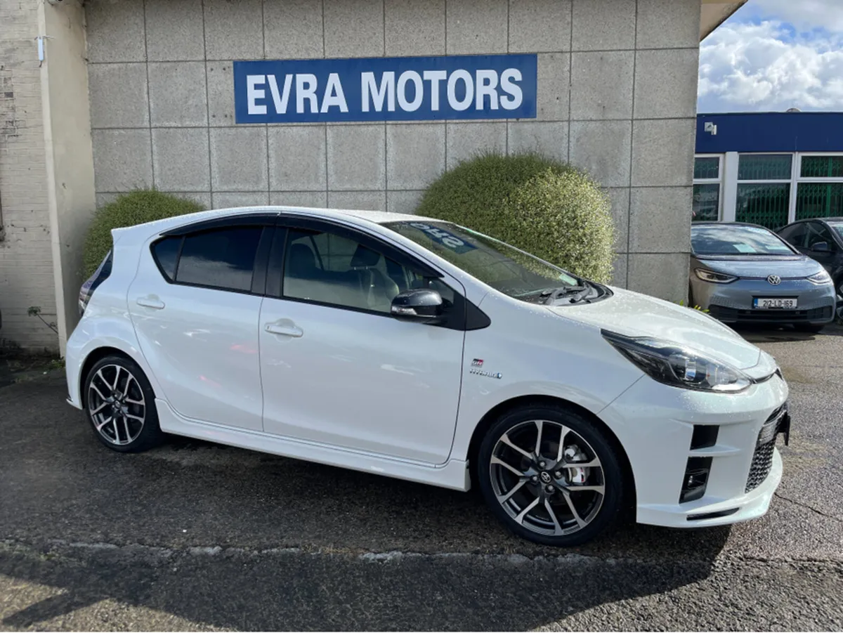 Toyota Aqua GR SPORT AUTOMATIC 1.5 PETROL //RARE S - Image 3