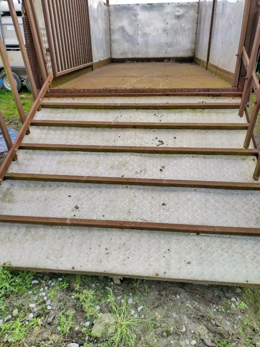 Cattle trailer - Image 4