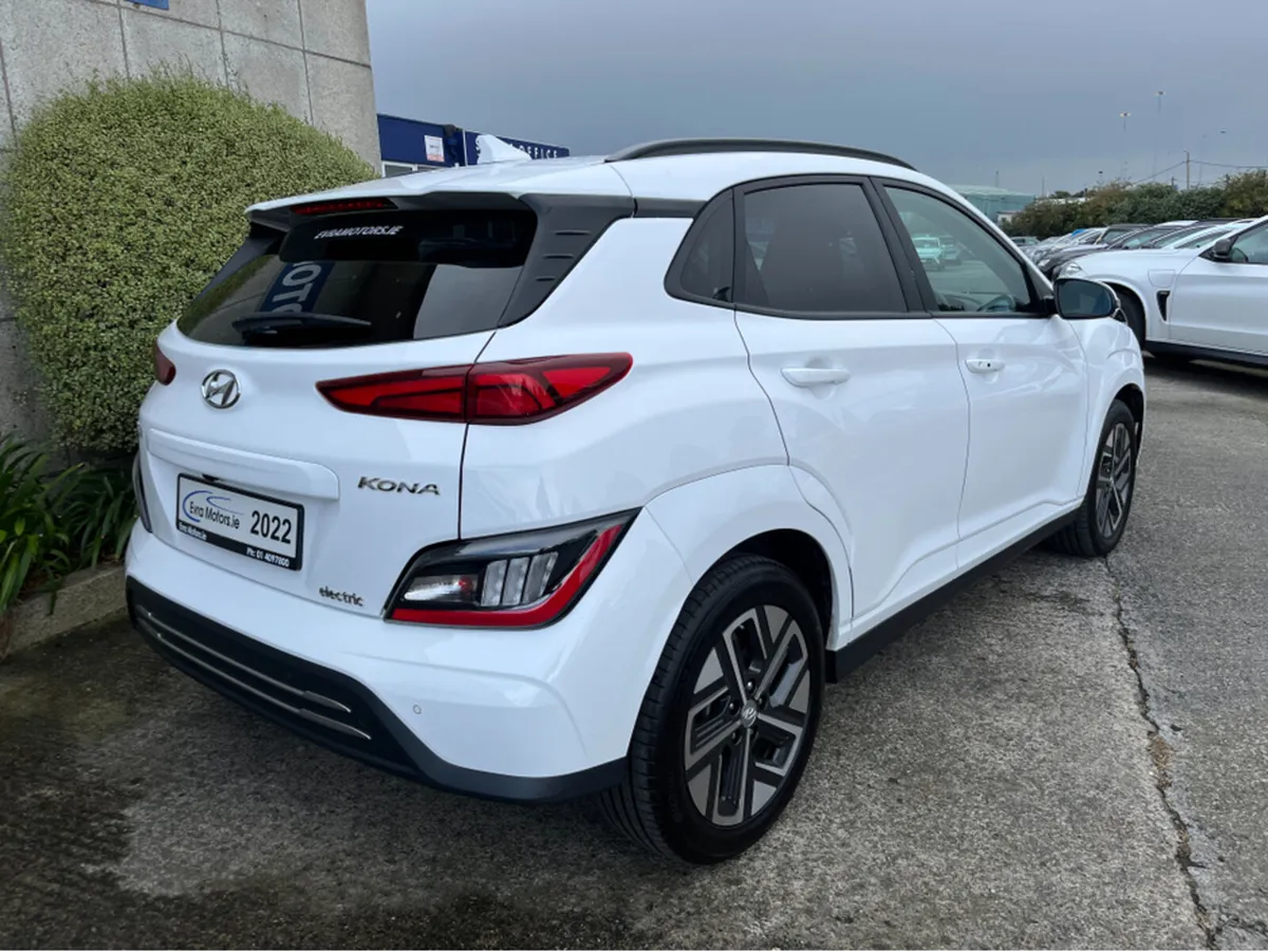 Hyundai KONA PREMIUM EV 64KWH //HIGH SPEC// - Image 3