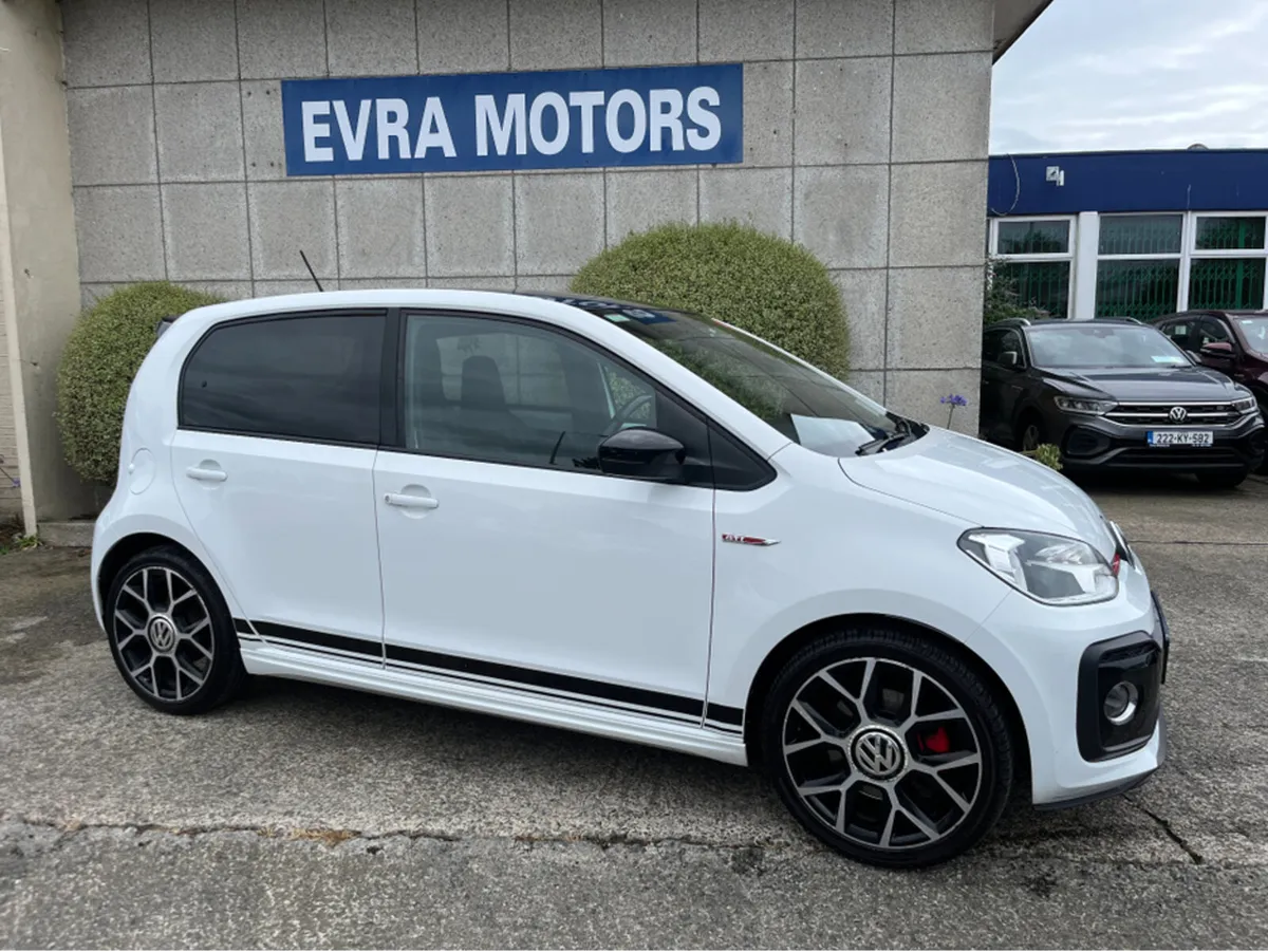 Volkswagen up! GTI 1.0 PETROL //HEATED SEATS// - Image 3