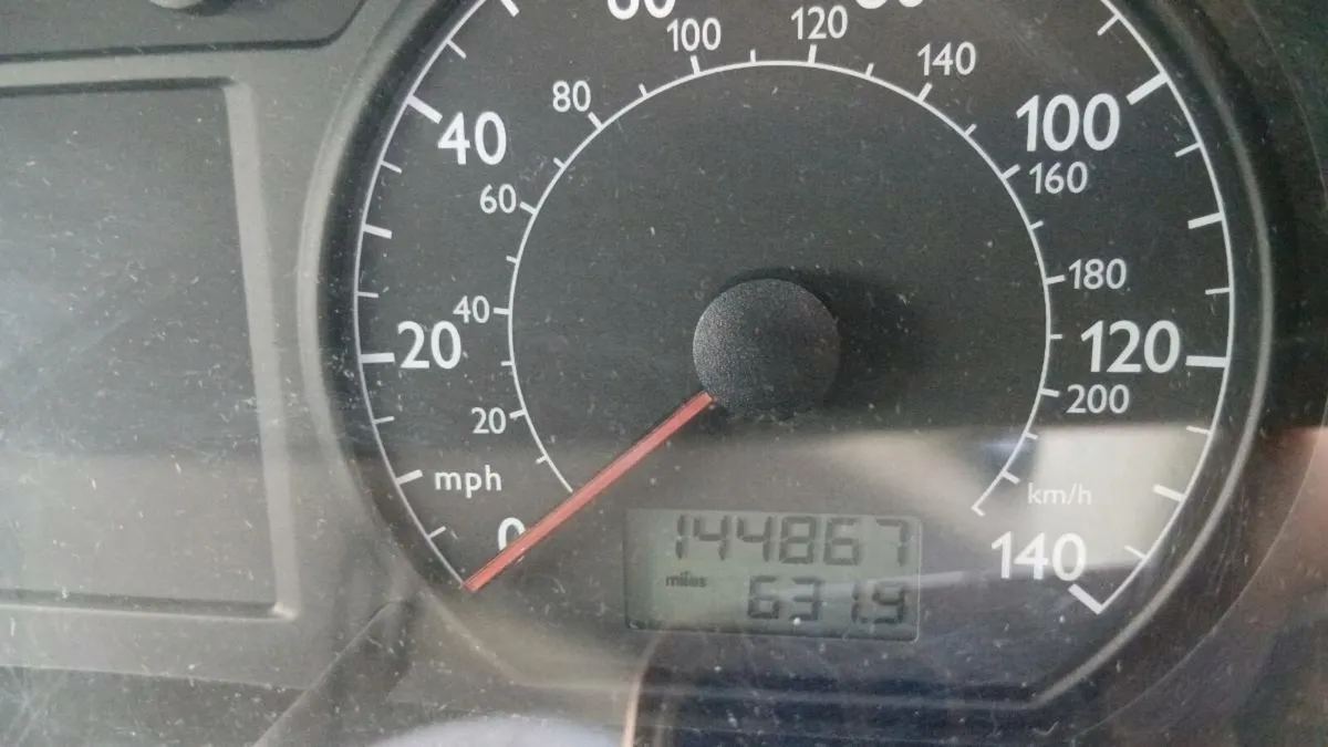 Car - Image 2