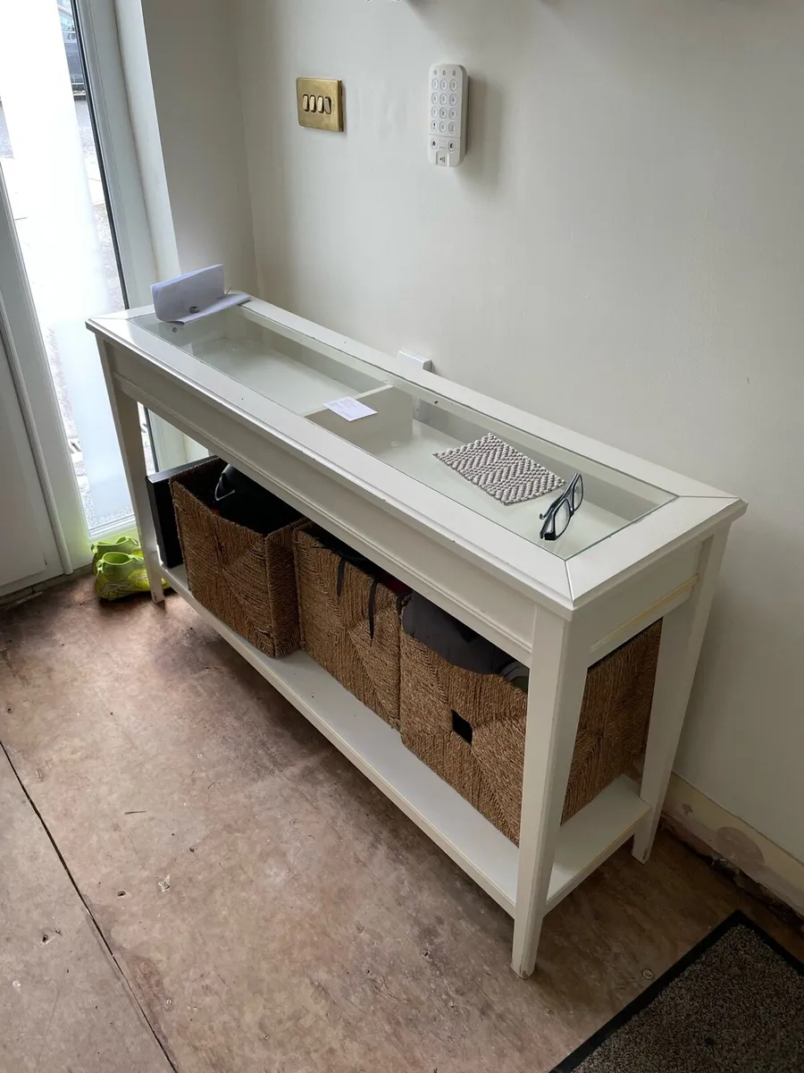 Hall table - Image 1